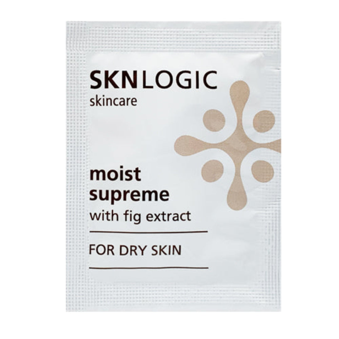 SKN079 SKNLOGIC Moist Supreme Moisturizer Sample | A sachet of SKNLOGIC cleanse wash, which is an antioxidant cleanser.