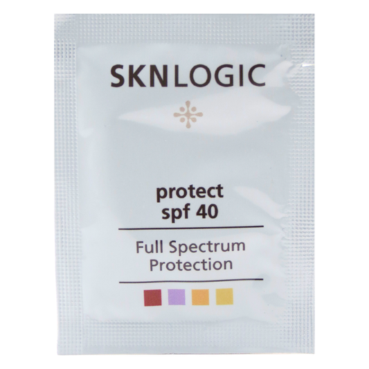 SKNLOGIC Protect SPF 40 with Raspberry Seed Oil