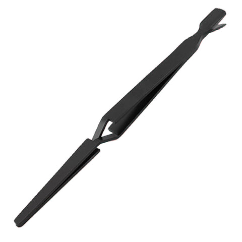 Create the perfect c-curve every time without fail by gently using this black nail pinching tool on the free edge of sculptured nail tips