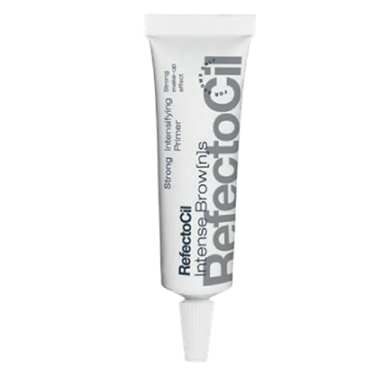 Use the Refectocil Intensifying Primer at the beginning of each brow service to customize and prolong the make-up effect.