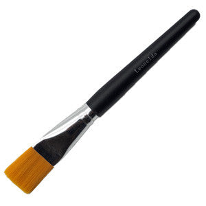 Leonelda Imported Maskbrush