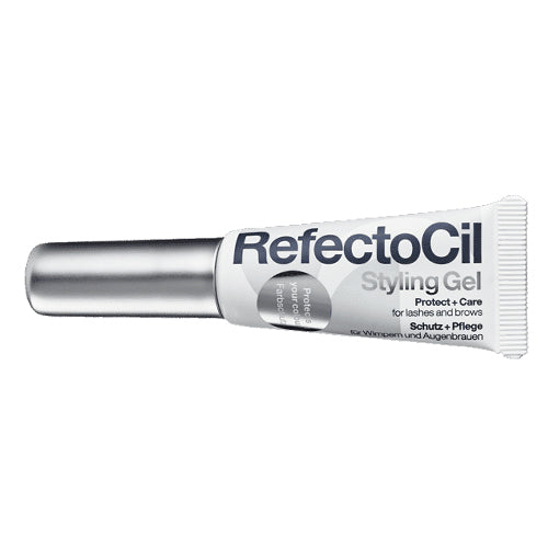 Refectocil Styling Gel Colour protection formula shields the lashes and brows to appear newly tinted for longer.